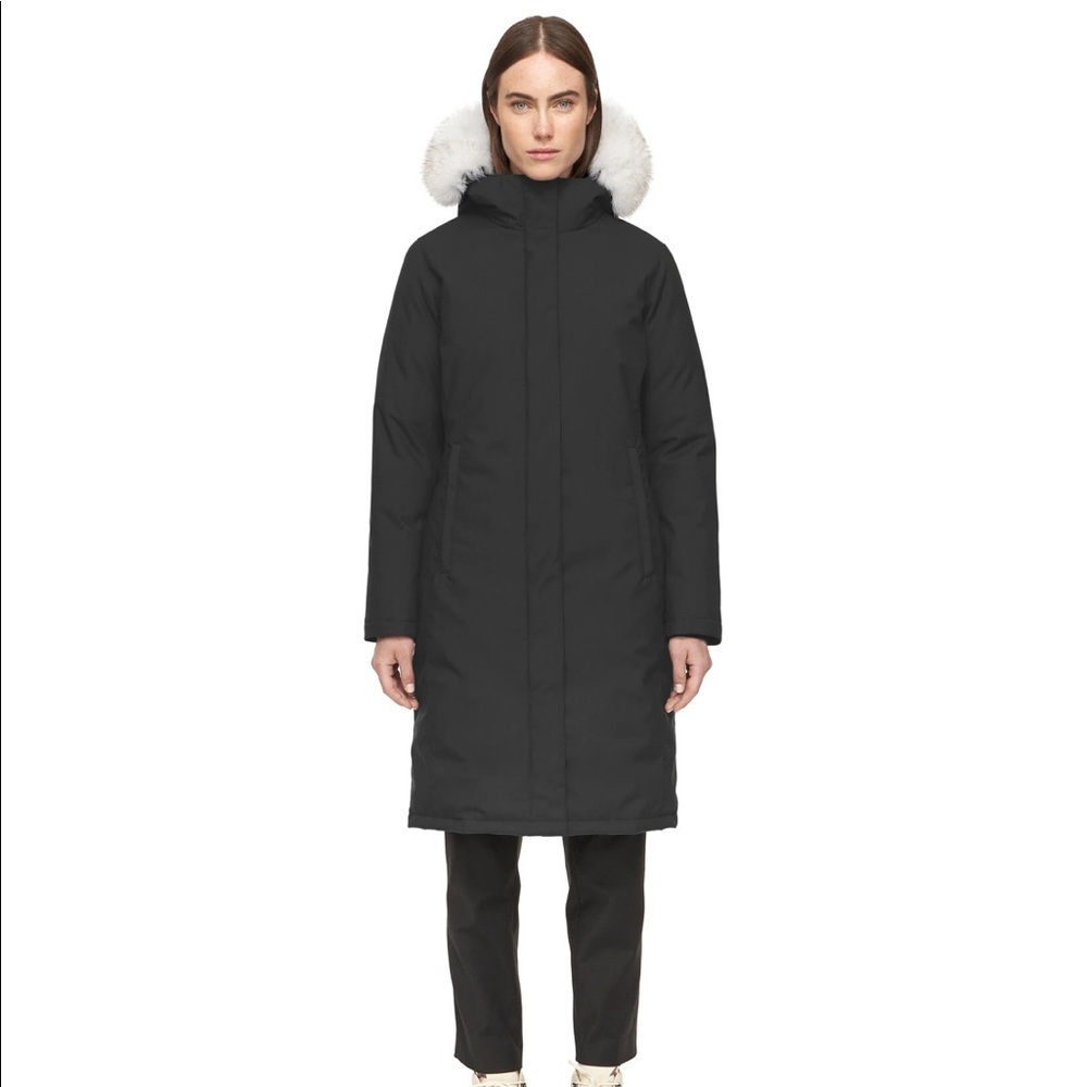 Quartz Co. 
Fermont Jacket - Women's- size s